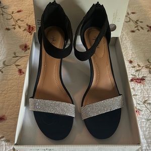 Beautiful dressy shoes